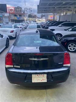 کرایسلەر 300